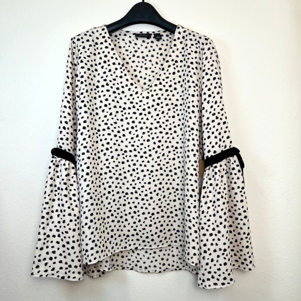 NEW HALOGEN Brush Dot V-Neck Flowy Bell Sleeve Blouse with Velvet Bow Accent Med